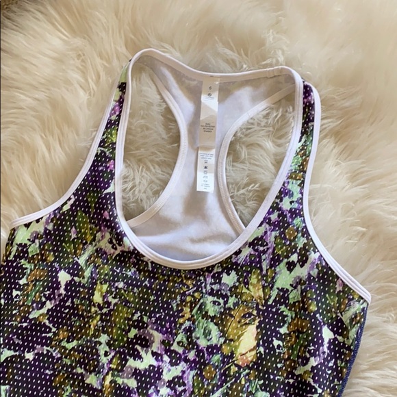 NWT lululemon top - Picture 2 of 6